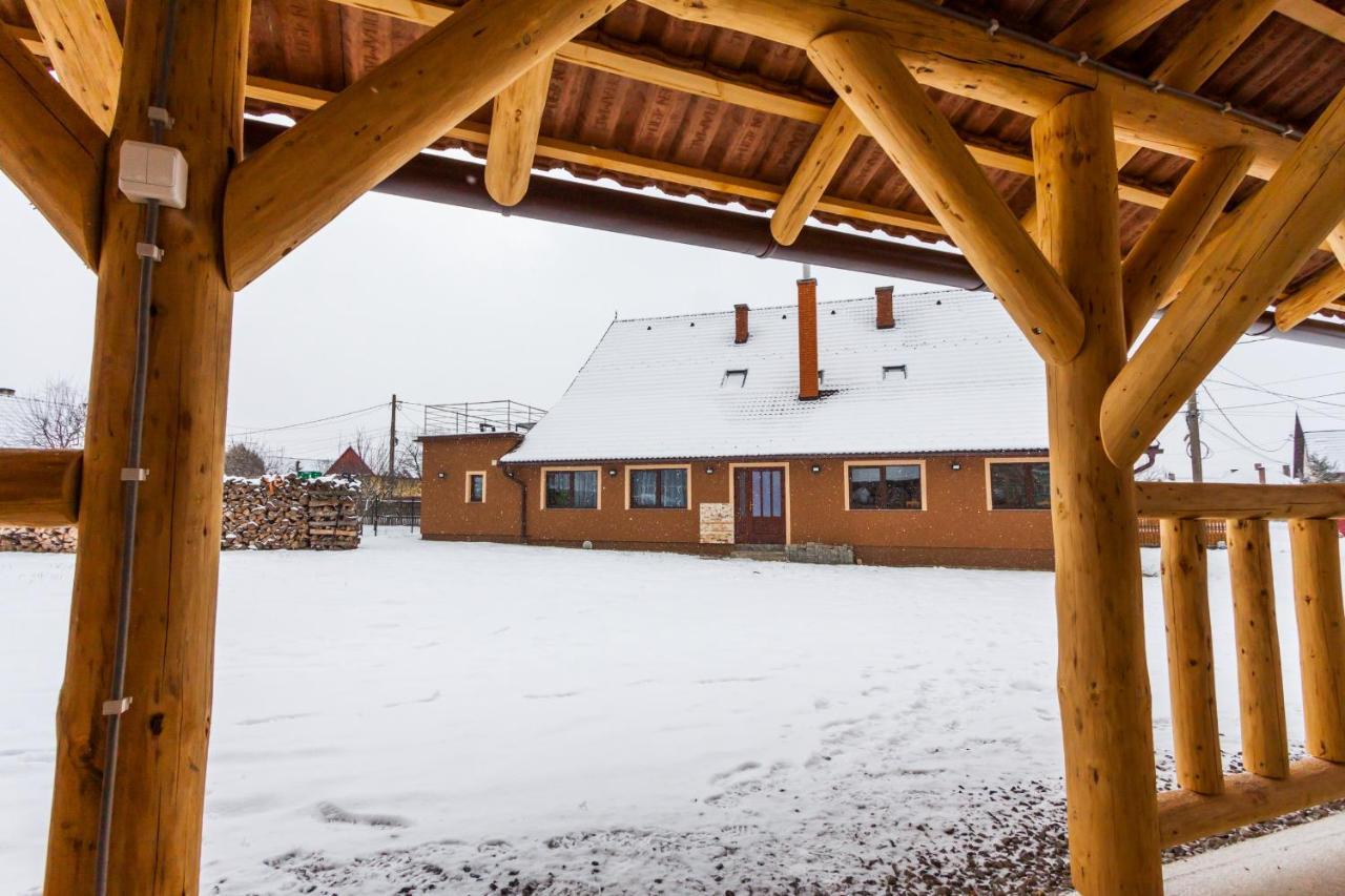 Willa Eross Kulcsoshaz Lăzarea Zewnętrze zdjęcie