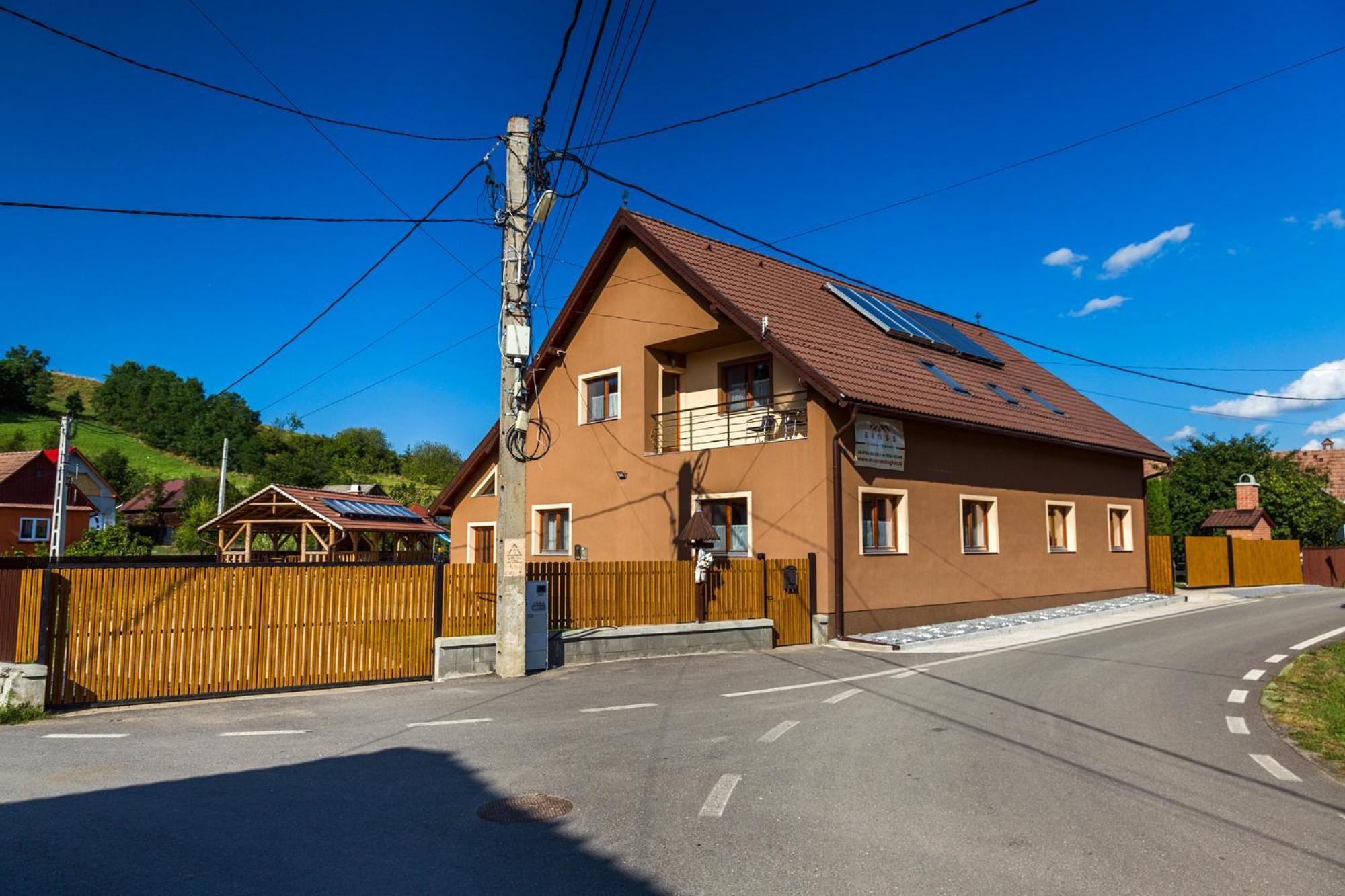 Willa Eross Kulcsoshaz Lăzarea Zewnętrze zdjęcie